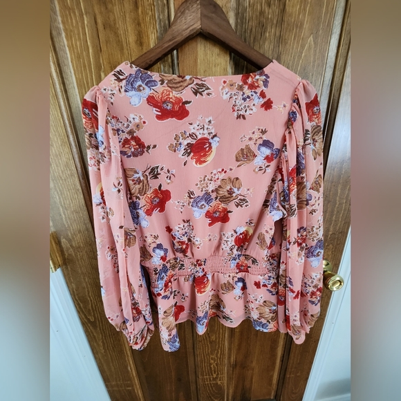Philosophy long sleeve floral top - Picture 3 of 11